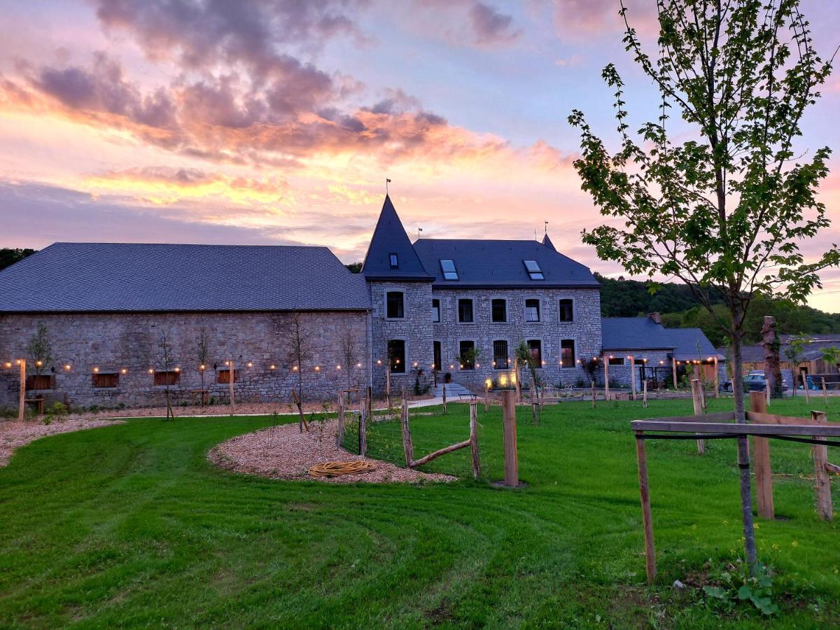 Les Suites De Petit Bomal Durbuy Exterior foto